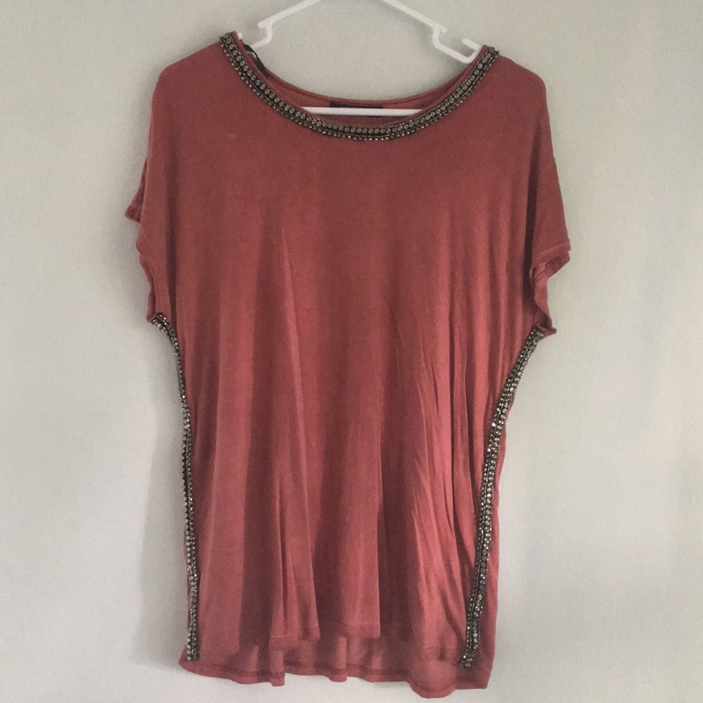 Detailed top